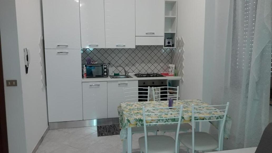 Apartamento Marilyn House Desenzano del Garda Exterior foto