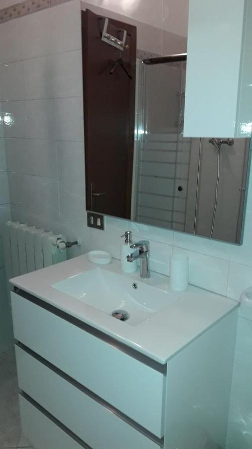 Apartamento Marilyn House Desenzano del Garda Exterior foto